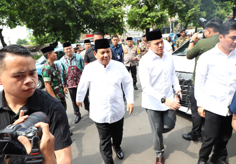 Presiden terpilih Prabowo Subianto dan Wakil Presiden terpilih Gibran Rakabuming Raka menghadiri  acara halal bihalal PBNU (Ashar/SinPo.id)