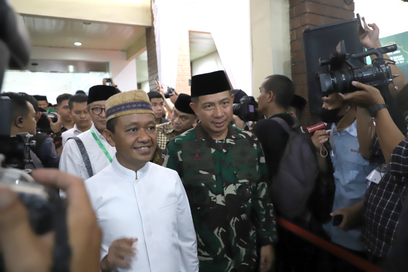 Presiden terpilih Prabowo Subianto dan Wakil Presiden terpilih Gibran Rakabuming Raka menghadiri  acara halal bihalal PBNU (Ashar/SinPo.id)