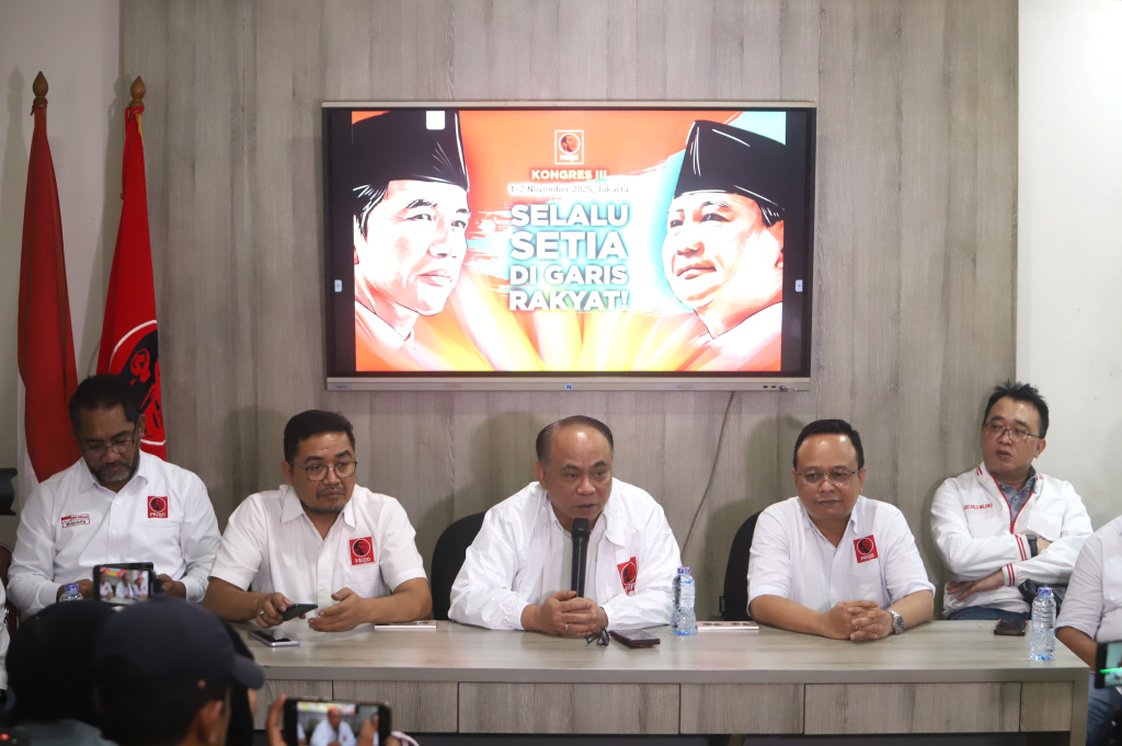 Ketua Umum Projo Budi Arie menggelar konferensi pers terkait akan diselenggarakan Kongres III yang akan dihadiri oleh Jokowi dan Presiden Prabowo Subianto (Ashar/SinPo.id)