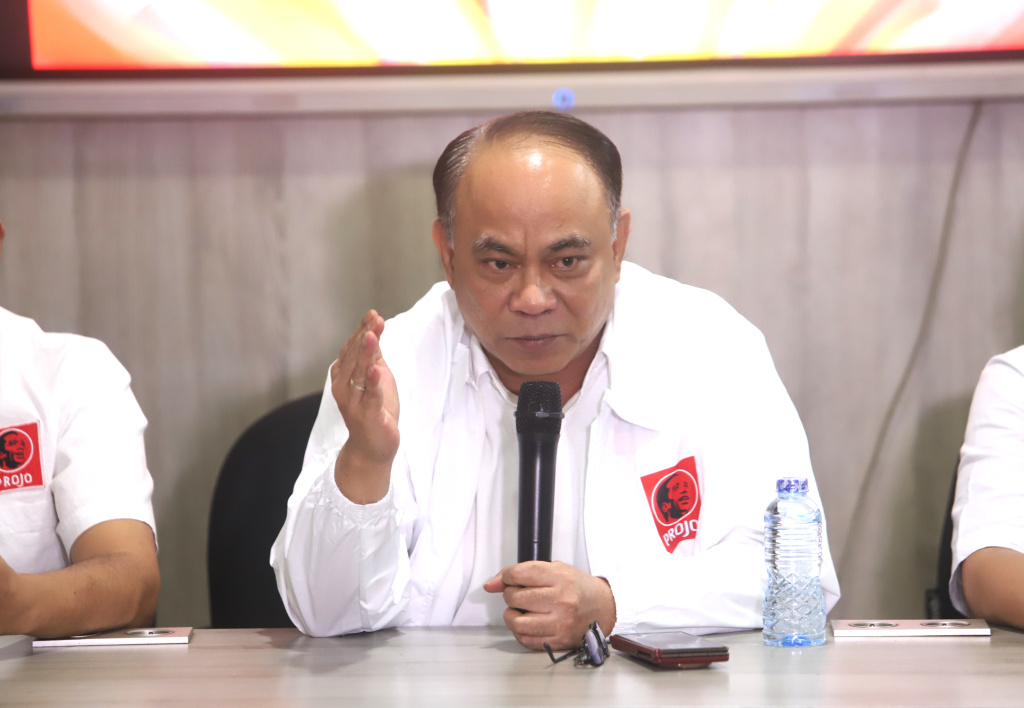 Ketua Umum Projo Budi Arie menggelar konferensi pers terkait akan diselenggarakan Kongres III yang akan dihadiri oleh Jokowi dan Presiden Prabowo Subianto (Ashar/SinPo.id)