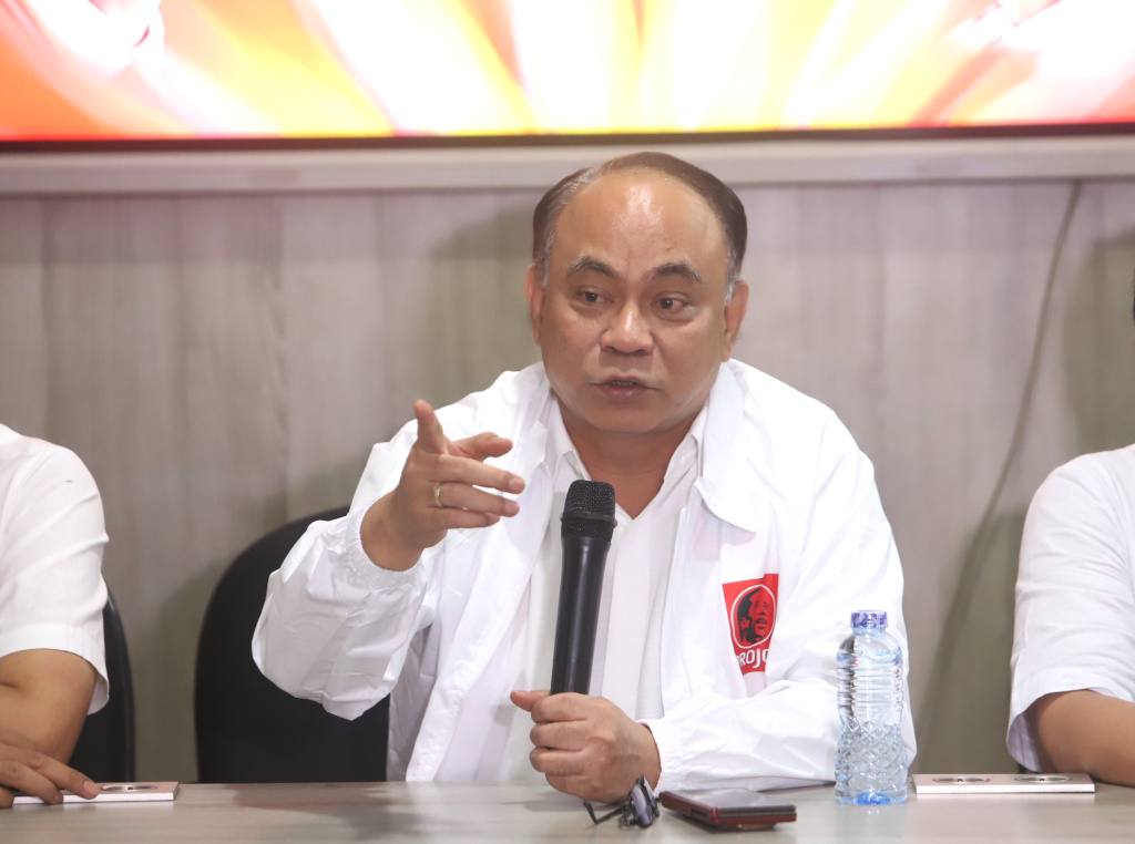 Ketua Umum Projo Budi Arie menggelar konferensi pers terkait akan diselenggarakan Kongres III yang akan dihadiri oleh Jokowi dan Presiden Prabowo Subianto (Ashar/SinPo.id)