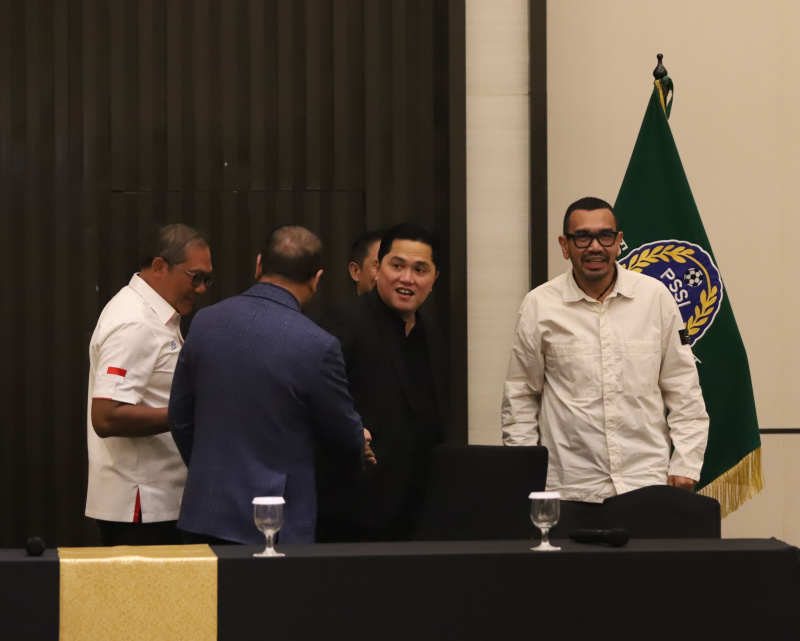 Ketua Umum PSSI Erick Thohir resmi memecat pelatih timnas Shin Tae-yong (Ashar/SinPo.id)