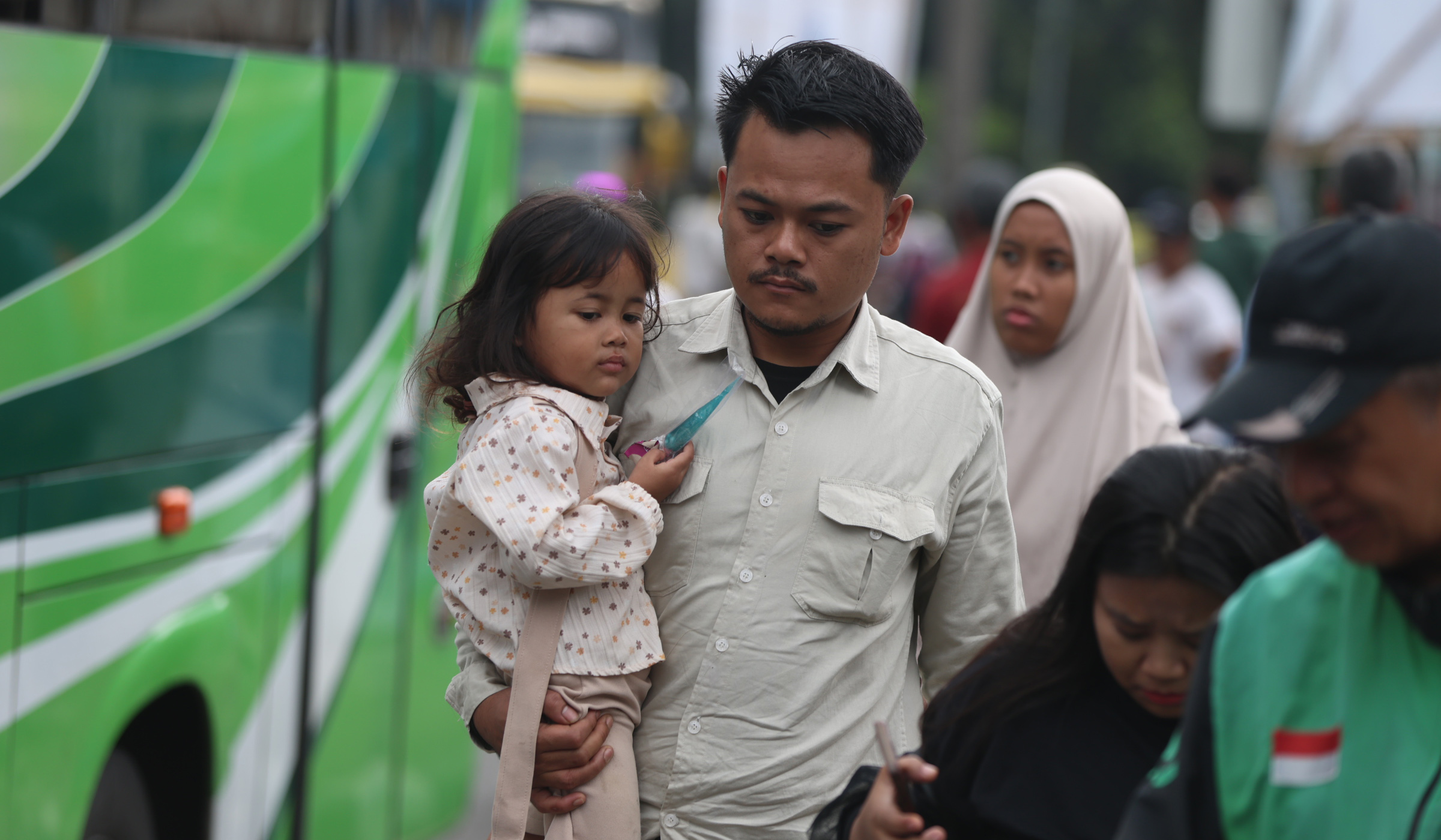 Arus balik Terminal Kampung Rambutan. (Agus Priatna/SinPo.id)