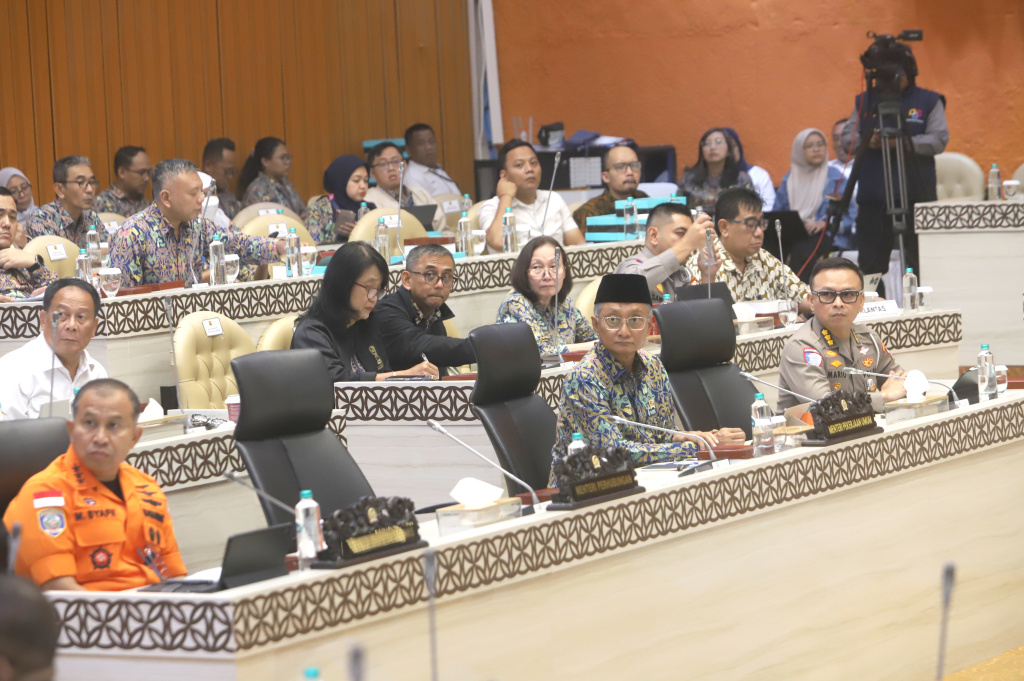 Raker kecelakaan transportasi Komisi V DPR dengan Menteri Perhubungan (Menhub) ditunda (Ashar/SinPo.id)