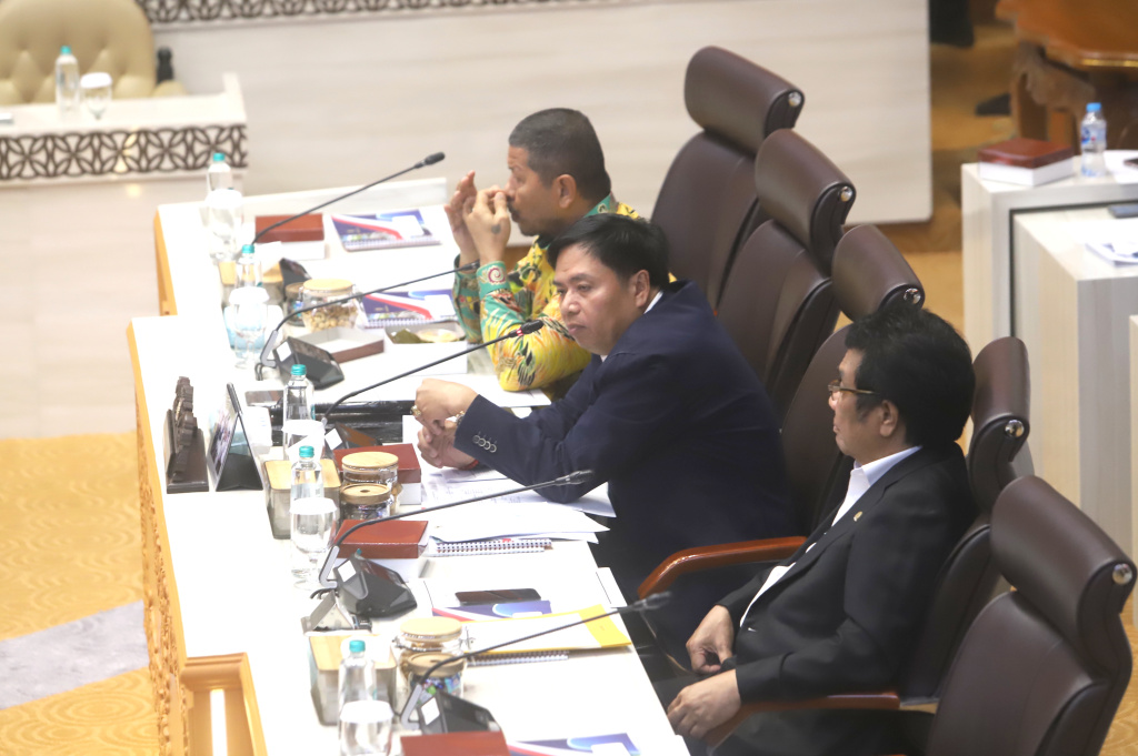 Raker kecelakaan transportasi Komisi V DPR dengan Menteri Perhubungan (Menhub) ditunda (Ashar/SinPo.id)