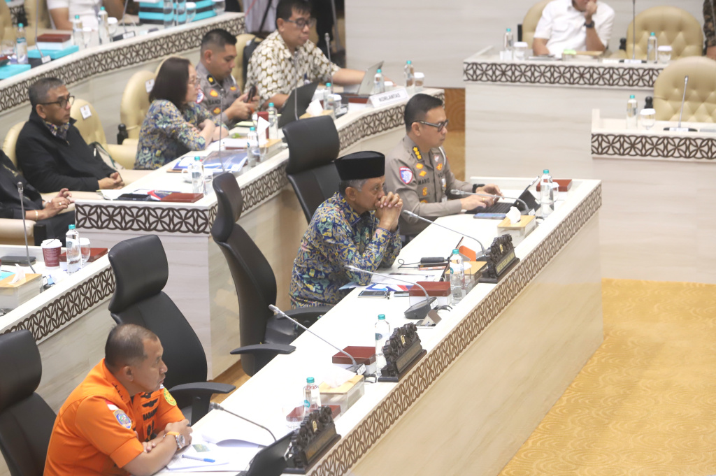 Raker kecelakaan transportasi Komisi V DPR dengan Menteri Perhubungan (Menhub) ditunda (Ashar/SinPo.id)