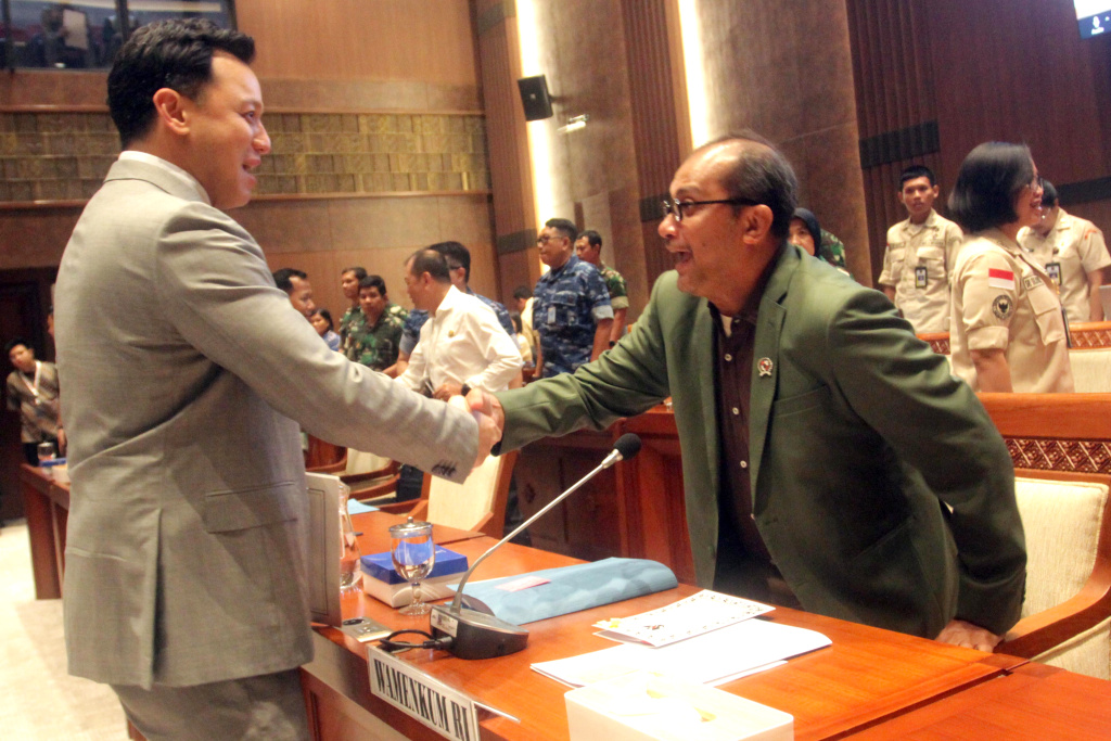 DPR menggelar Rapat Pansus membahas ruang pengelolaan udara (Ashar/SinPo.id)