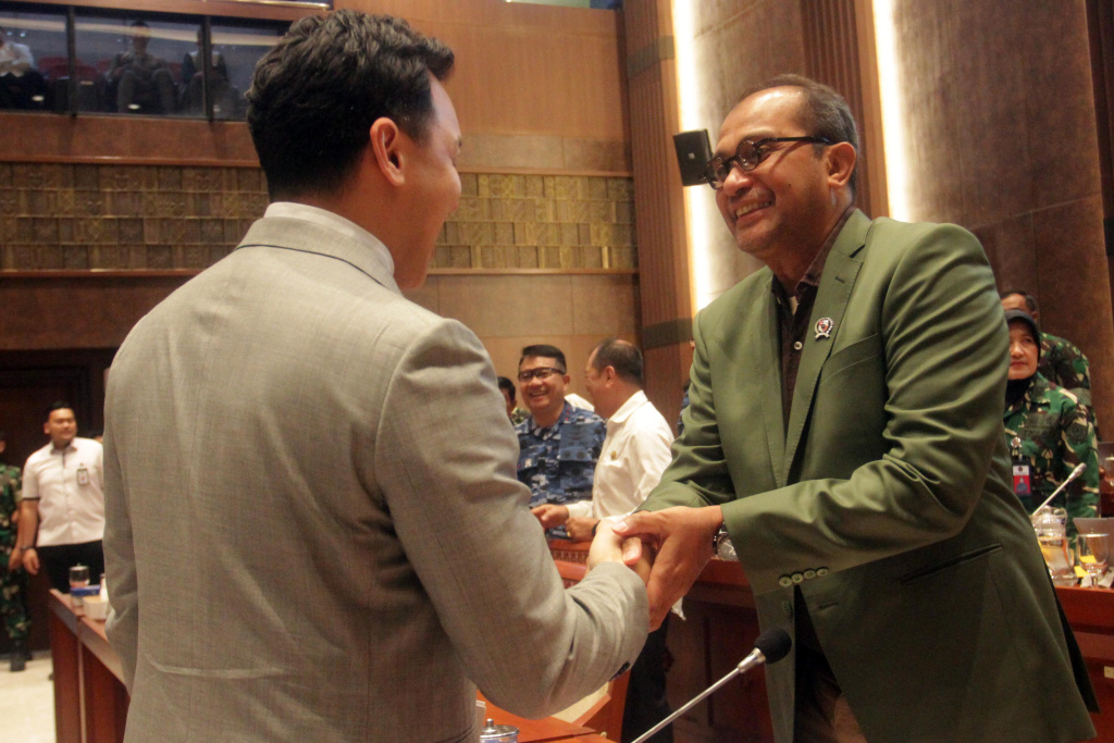 DPR menggelar Rapat Pansus membahas ruang pengelolaan udara (Ashar/SinPo.id)