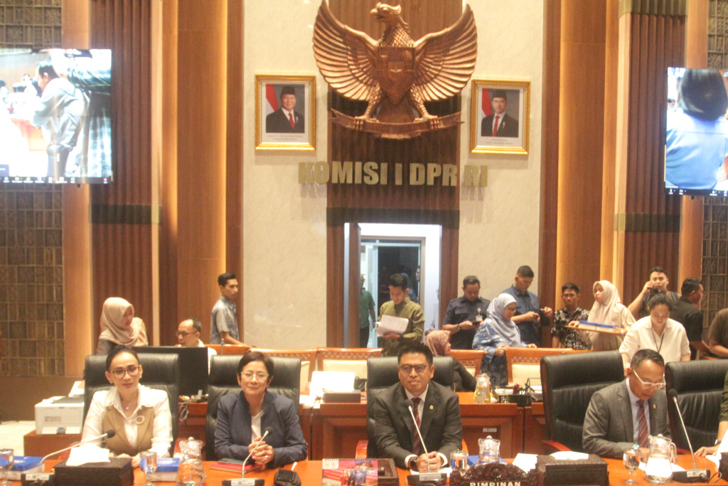 DPR menggelar Rapat Pansus membahas ruang pengelolaan udara (Ashar/SinPo.id)
