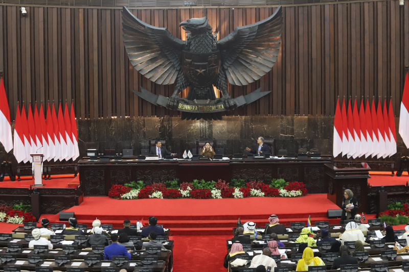 Rapat penutupan sidang konferensi ke-19 Parliamentary Union of The OIC (PUIC) mendukung Kemerdekaan untuk Palestina (Ashar/SinPo.id)