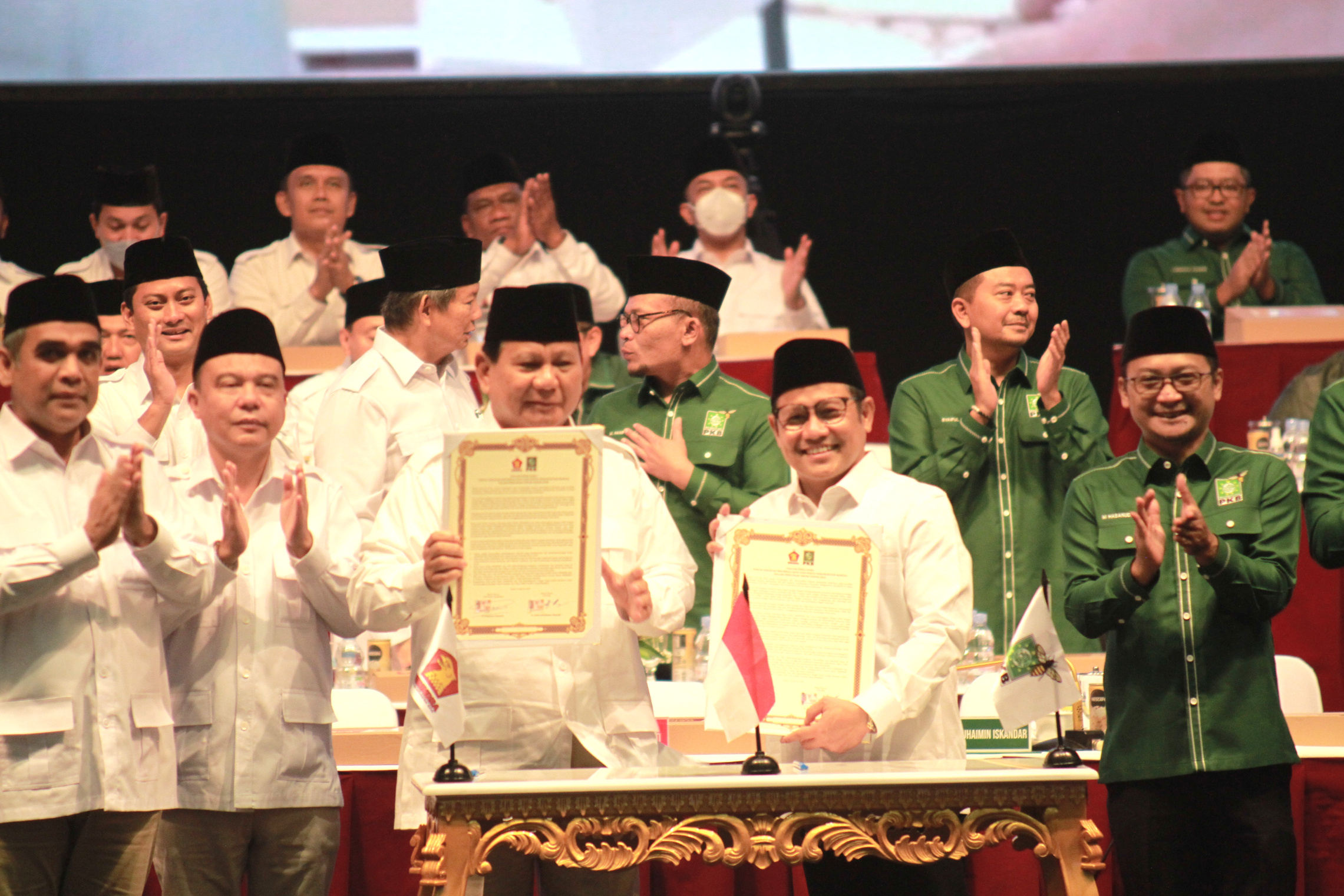 Ketua Umum Gerindra Prabowo Subianto dan Ketua Umum PKB Muhaimin Iskandar Resmi Koalisi (Ashar/SinPo.id)
