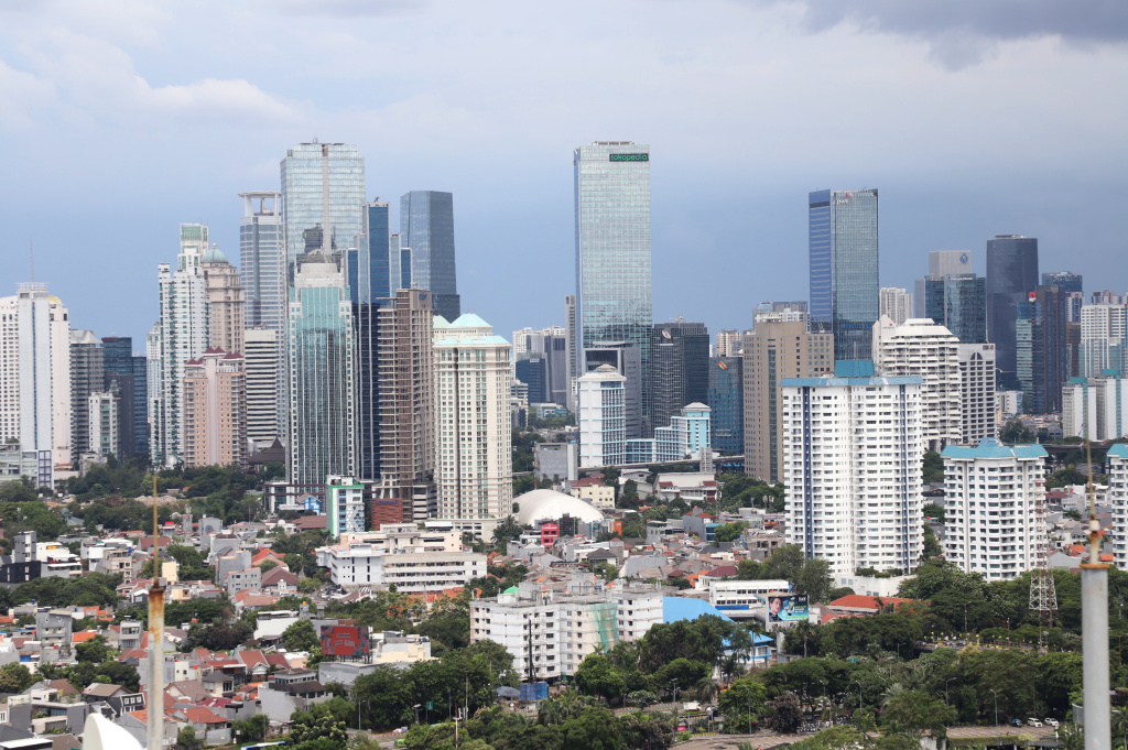 Realisasi Investasi Indonesia di Triwulan III 2025 tembus Rp.491,4 triliun (Ashar/SinPo.id)