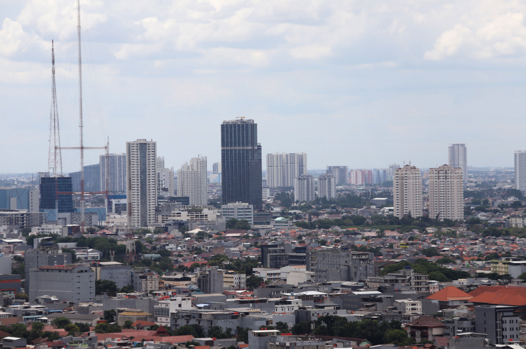 Realisasi Investasi Indonesia di Triwulan III 2025 tembus Rp.491,4 triliun (Ashar/SinPo.id)