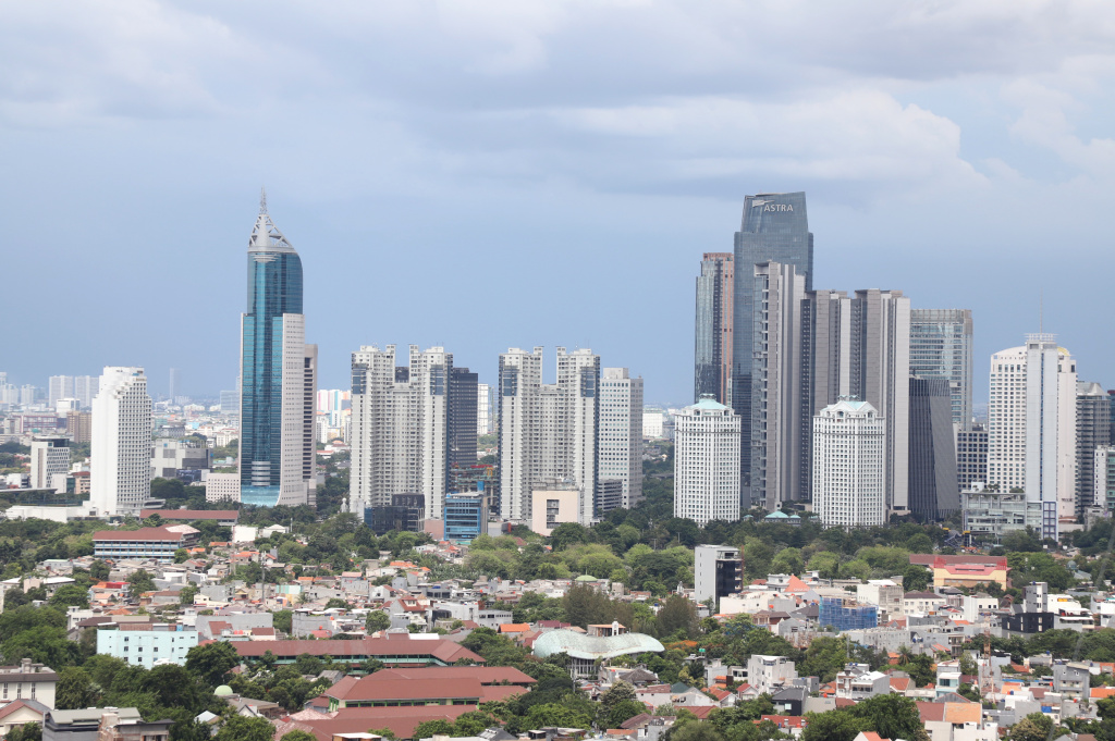 Realisasi Investasi Indonesia di Triwulan III 2025 tembus Rp.491,4 triliun (Ashar/SinPo.id)