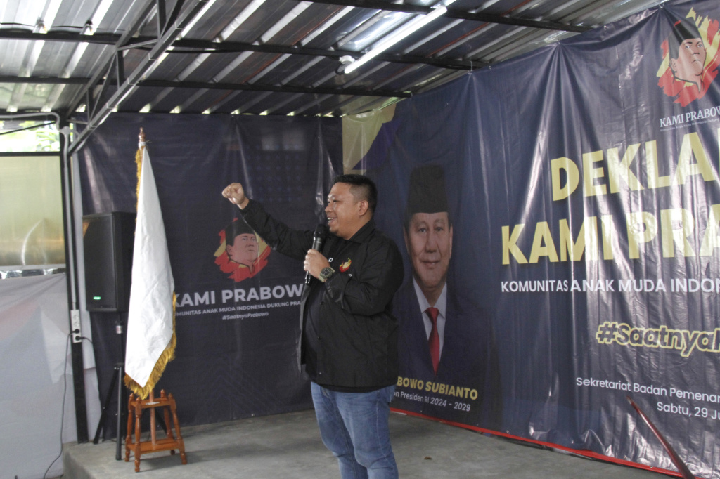 Relawan Milineak Komunitas Anak Muda Indonesia Dukung Prabowo (KAMI Prabowo) deklarasi untuk mendukung Prabowo Presiden di rumah besar relawan 08 Prabowo (Ashar/SinPo.id)