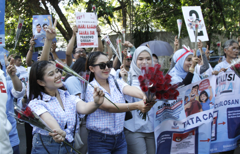 Relawan Gen Z dan Milinieal Deklarasi mendukung Paslon 02 Prabowo-Gibran di Pilpres 2024 (Ashar/SinPo.id)