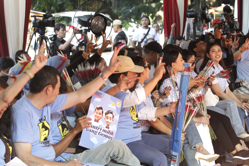 Relawan Gen Z dan Milinieal Deklarasi mendukung Paslon 02 Prabowo-Gibran di Pilpres 2024 (Ashar/SinPo.id)