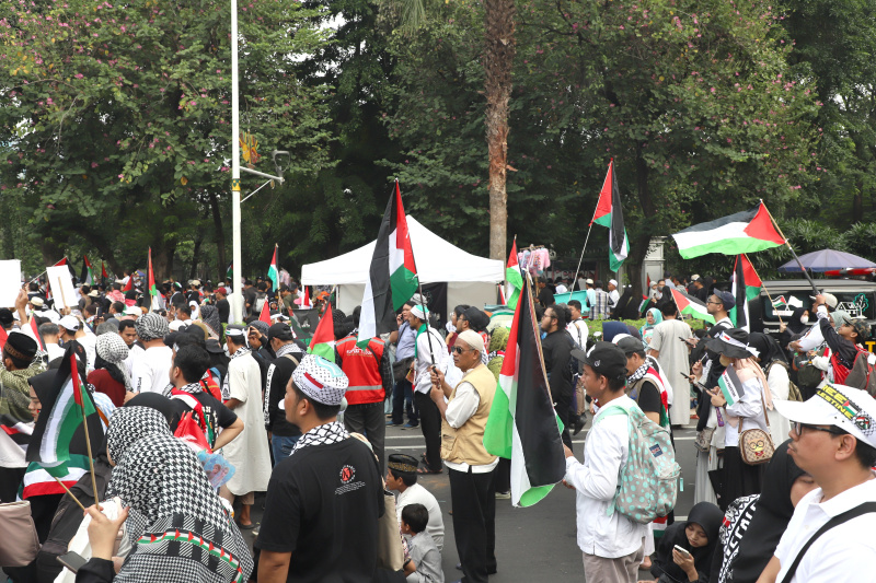 Ribuan warga gelar aksi solidaritas bela Palestina 