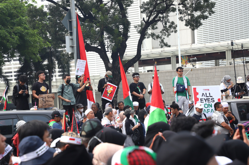 Ribuan warga gelar aksi solidaritas bela Palestina 