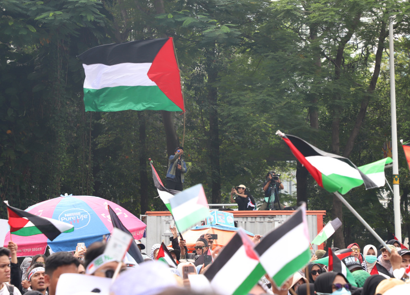 Ribuan warga gelar aksi solidaritas bela Palestina 