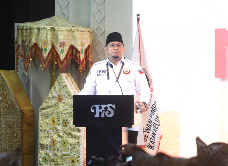 Wakil Ketua Komisi VI DPR Andre Rosiade terpilih menjadi Ketua Umum DPP Ikatan Keluarga Minang (Ashar/SinPo.id)
