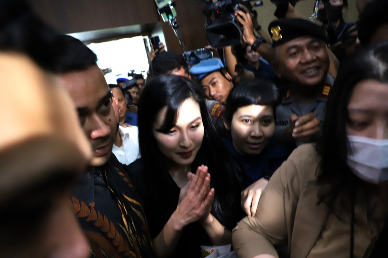 Artis Sandra Dewi menjadi saksi sidang lanjutan terdakwa Harvey Moeis di PN Tipikor (Ashar/SinPo.id)