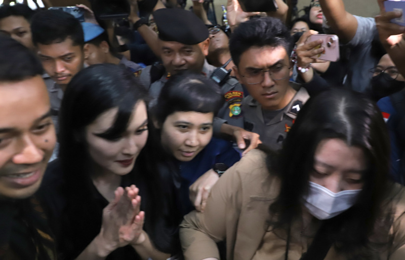 Artis Sandra Dewi menjadi saksi sidang lanjutan terdakwa Harvey Moeis di PN Tipikor (Ashar/SinPo.id)