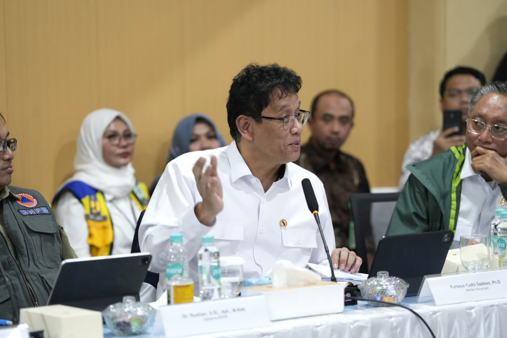 Satgas Galapana DPR memberikan hasil laporan hasil pemulihan bencana yang terjadi di Aceh, Sumatera Barat dan Sumatera Utara (Ashar/Foto:Yoga/SinPo.id)