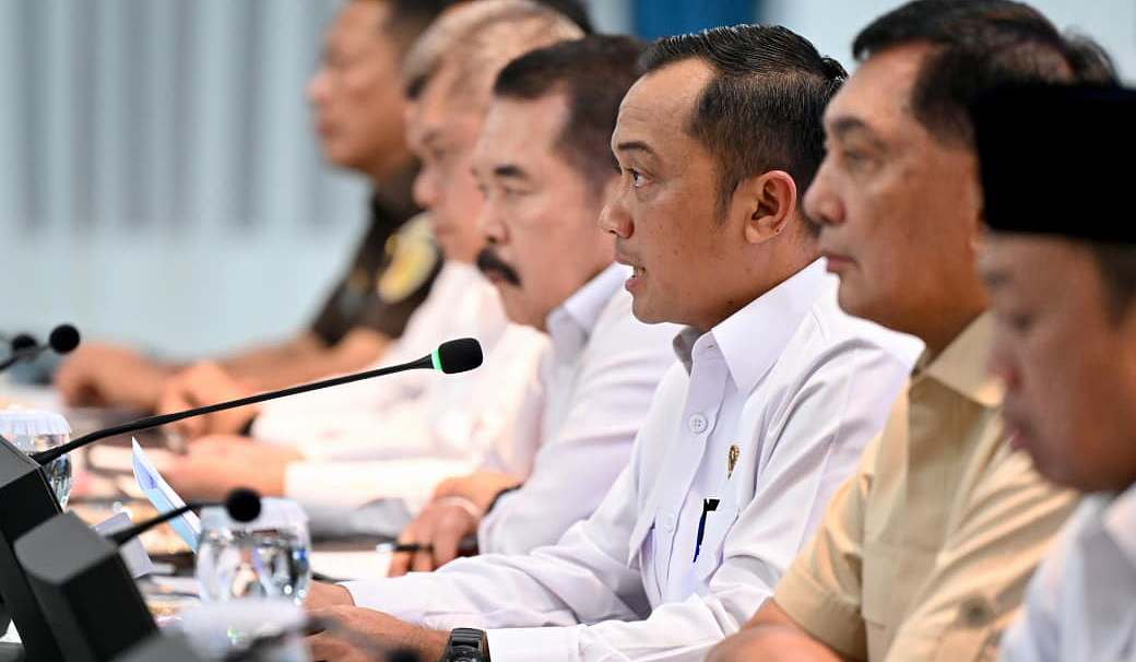 Konferensi pers satgas PKH. (Agus Priatna/SinPo.id/BPMI Setpres)