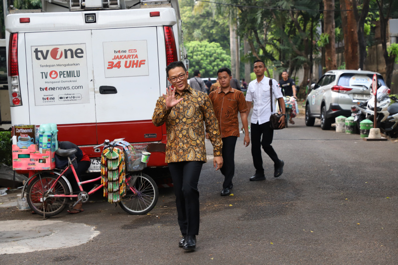 Sejumlah tokoh mendatangi kediaman Presiden terpilih Prabowo Subianto di Kertanegara (Ashar/SinPo.id)