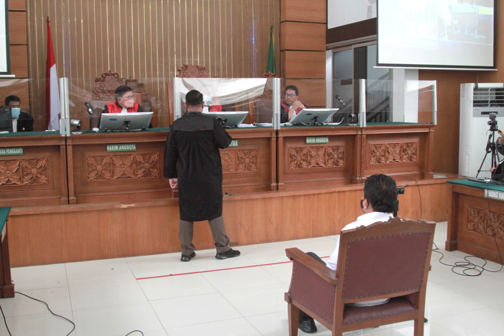 Sidang lanjutan pembacaan putusan sela terdakwa Ferdy Sambo di Pengadilan Negeri Jakarta Selatan (Ashar/SinPo.id)