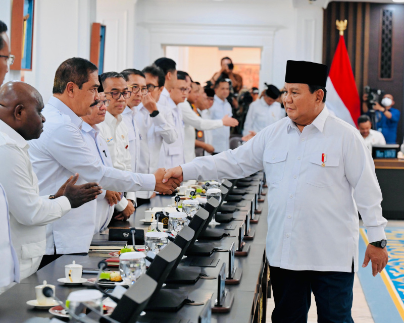 Presiden Prabowo Subianto memimpin sidang kabinet paripurna di Istana Kepresidenan (Ashar/Foto:BiroSetpres/SinPo.id)