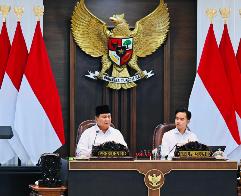Presiden Prabowo Subianto memimpin sidang kabinet paripurna di Istana Kepresidenan (Ashar/Foto:BiroSetpres/SinPo.id)