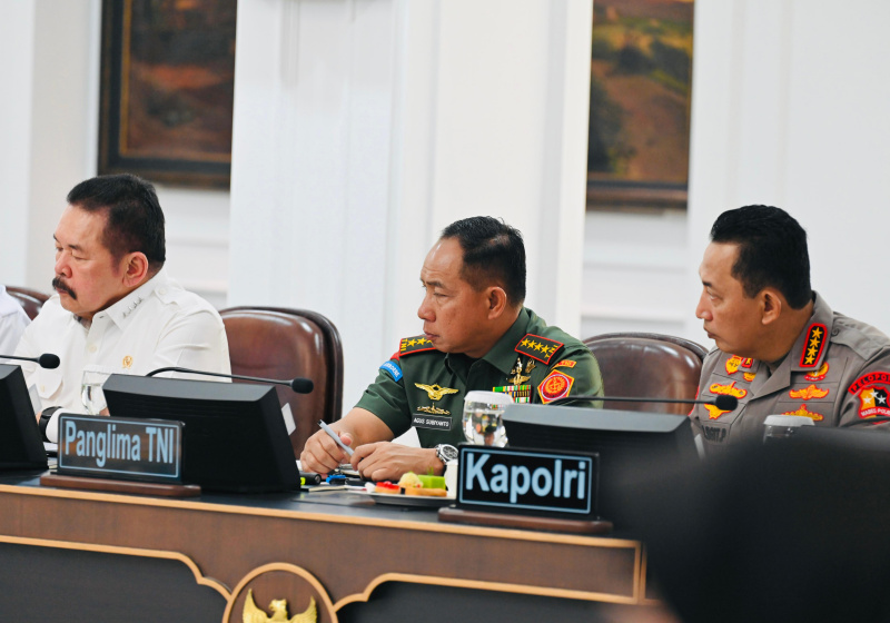 Presiden Prabowo Subianto memimpin sidang kabinet paripurna di Istana Kepresidenan (Ashar/Foto:BiroSetpres/SinPo.id)