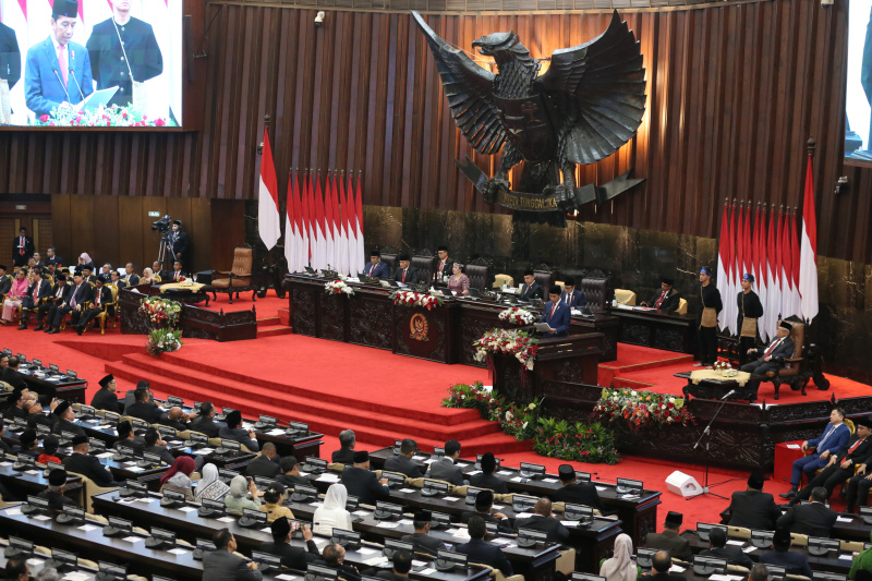 Sidang Paripurna DPR RI Masa Persidangan I Tahun 2023-2024 dengan pidato Presiden Jokowi pengantar RAPBN 2024 (Ashar/SinPo.id)