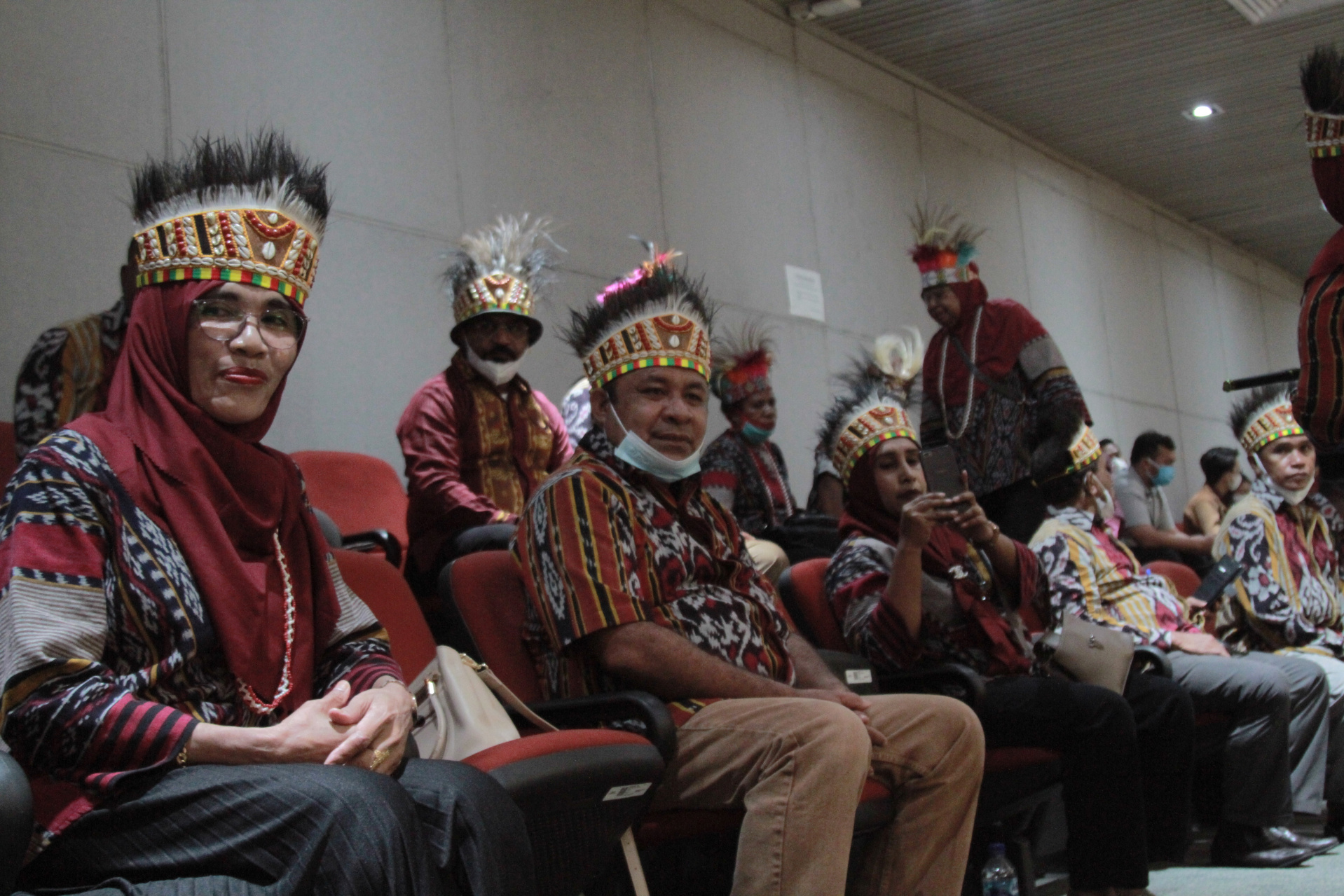 Sidang Rapat Paripurna DPR mengesahkan Daerah Papua Barat Daya menjadi Undang-Undang (Ashar/SinPo.id)