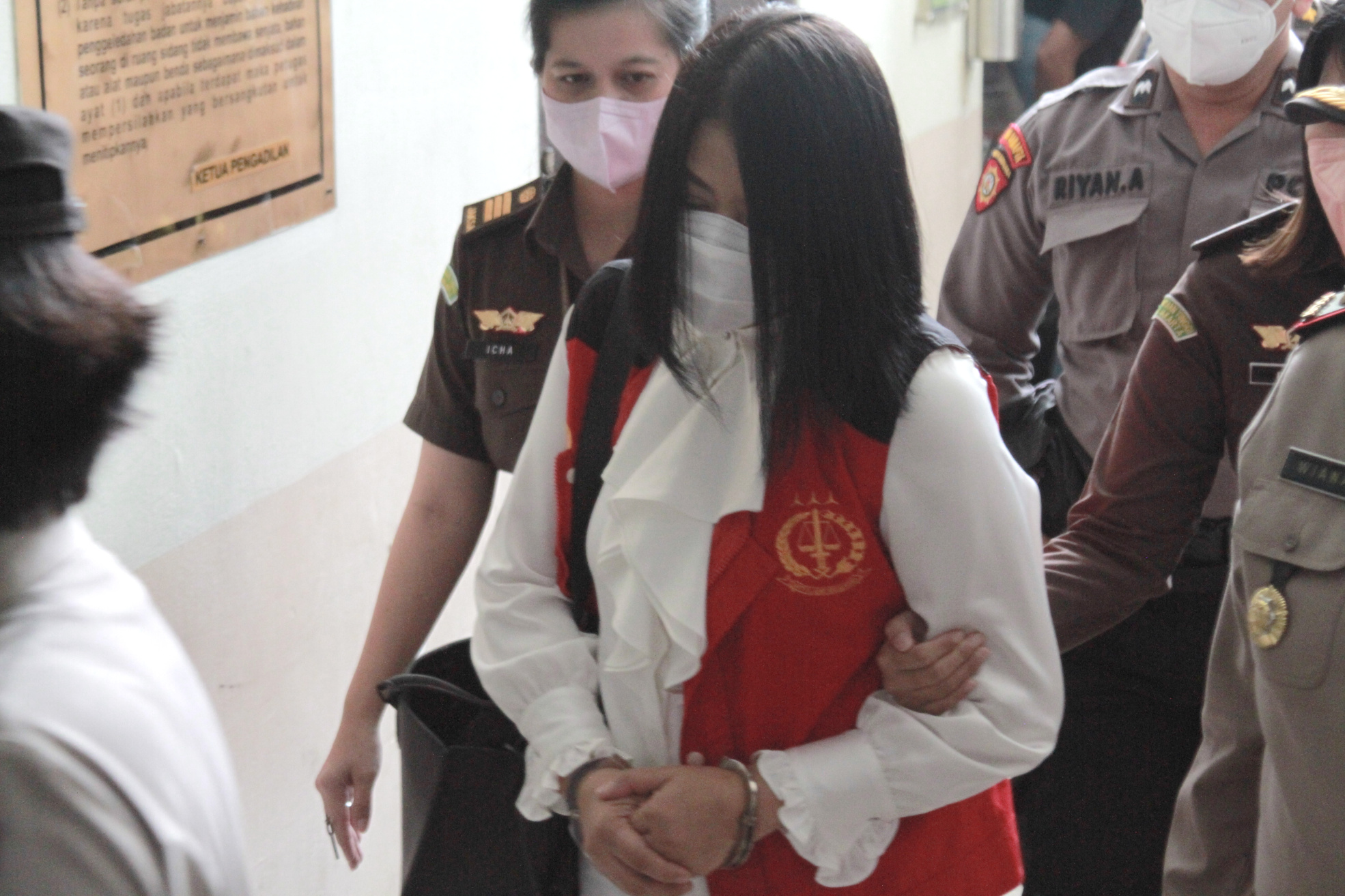 Sidang lanjutan pembacaan putusan sela terdakwa Putri Candrawathi di Pengadilan Negeri Jakarta Selatan (Ashar/SinPo.id)