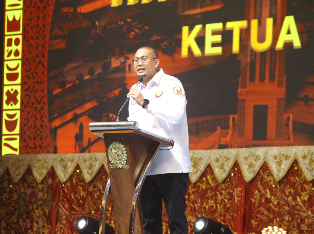 Ketua Umum DPP Ikatan Keluarga Minang Andre Rosiade menghadiri silaturahmi dan pengukuhan IKM di Gedung Nusantara IV (Ashar/SinPo.id)