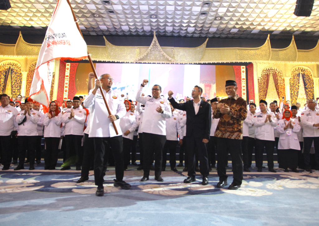 Ketua Umum DPP Ikatan Keluarga Minang Andre Rosiade menghadiri silaturahmi dan pengukuhan IKM di Gedung Nusantara IV (Ashar/SinPo.id)