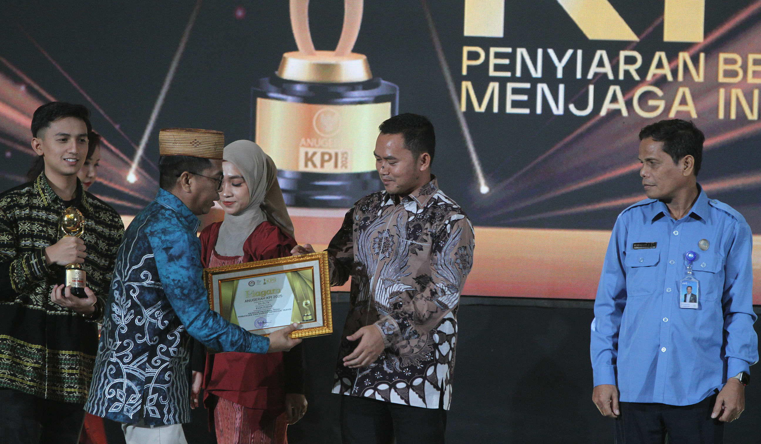 Sin Po Tv raih Anugerah KPI 2025. (Agus Priatna/SinPo.id)