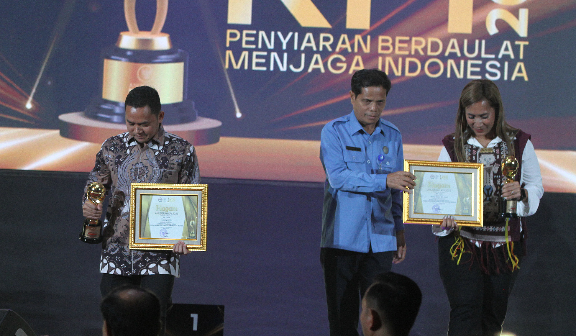Sin Po Tv raih Anugerah KPI 2025. (Agus Priatna/SinPo.id)