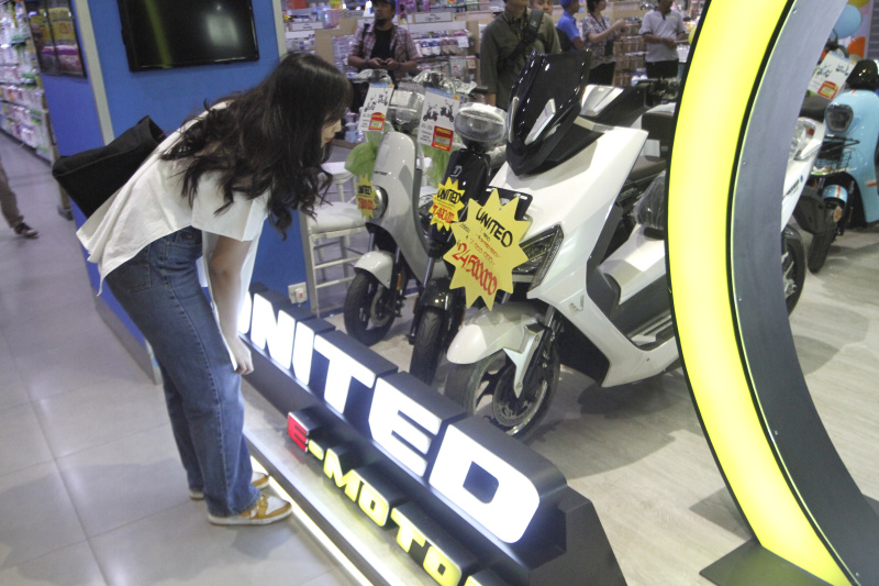 Sinergi Hypermart dan United menciptakan udara yang sehet dan bersih (Ashar/SinPo.id)