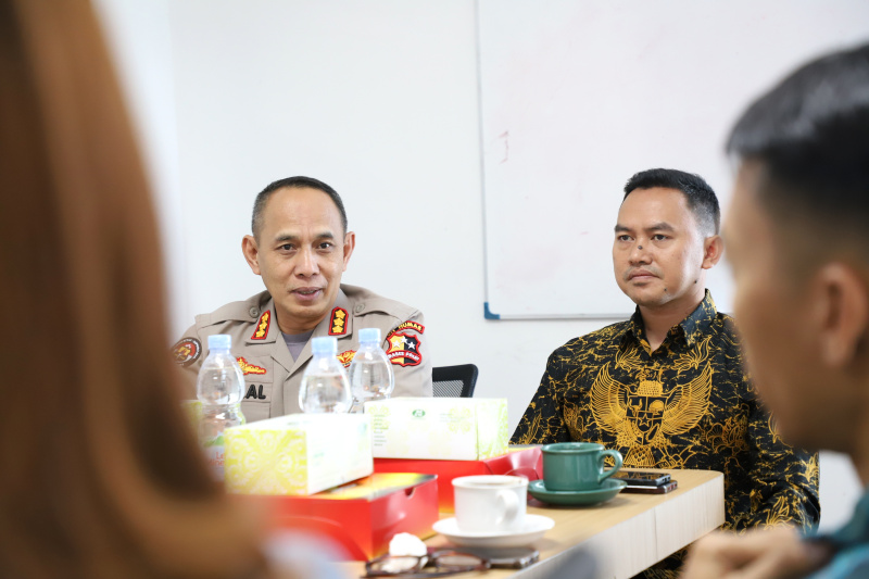 Sinpo TV resmi berkolaborasi dengan Divisi Humas Mabes Polri (Ashar/SinPo.id)