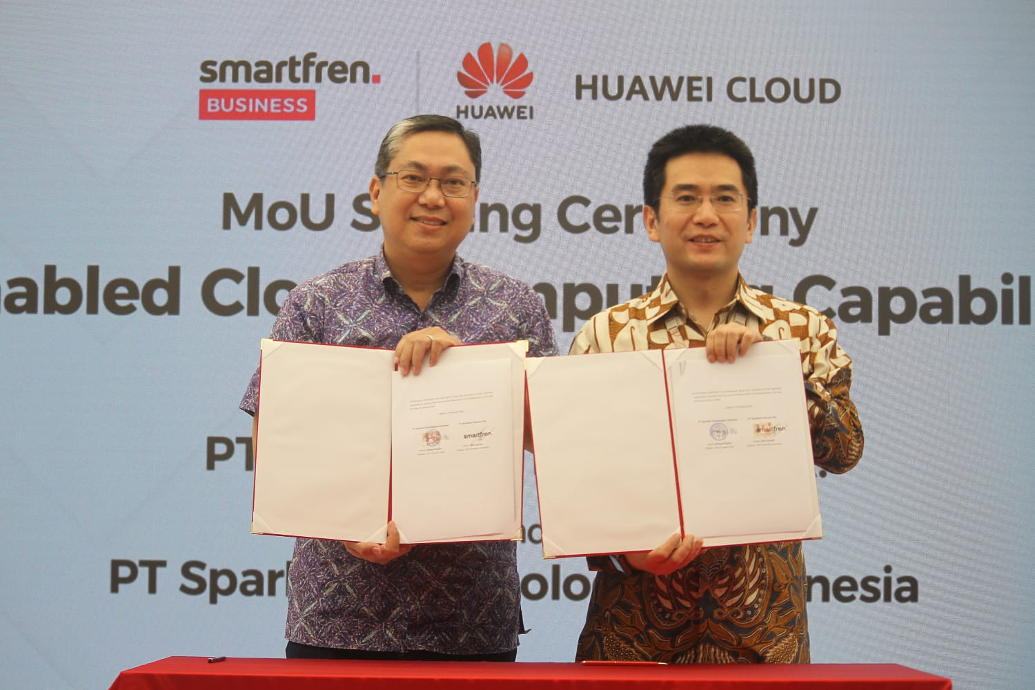Smartfren melaksanakan kerja sama dengan Huawei untuk mempercepat pertumbuhan layanan digital berbentuk cloud (Ashar/SinPo.id)