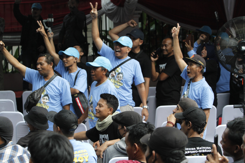 Para Solidaritas Nelayan Indonesia Deklarasi mendukung Prabowo-Gibran di Pilpres 2024 nanti (Ashar/SinPo.id)