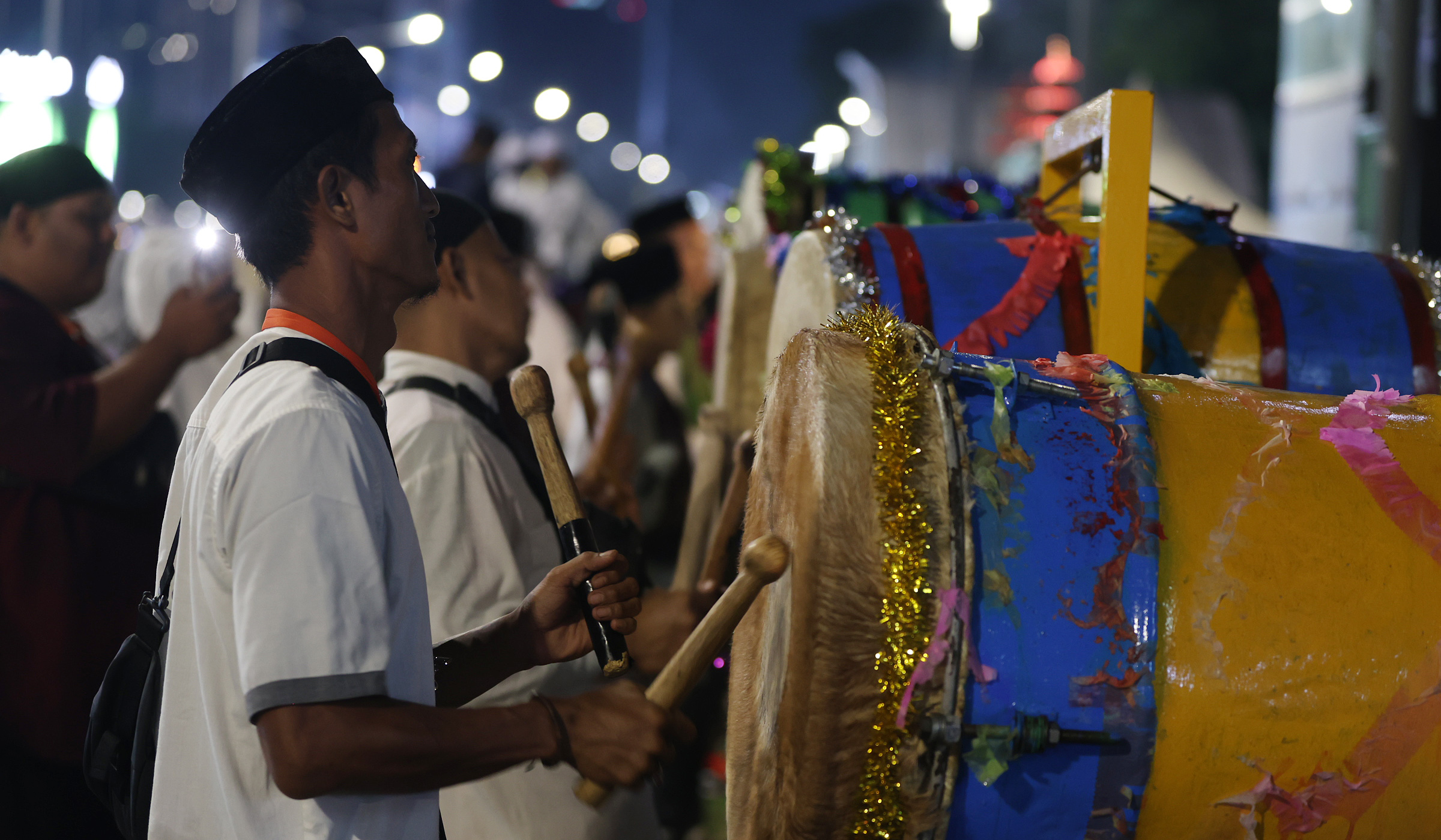 Suasana car free night saat malam takbiran di Bundaran HI. (Agus Priatna/SinPo.id)