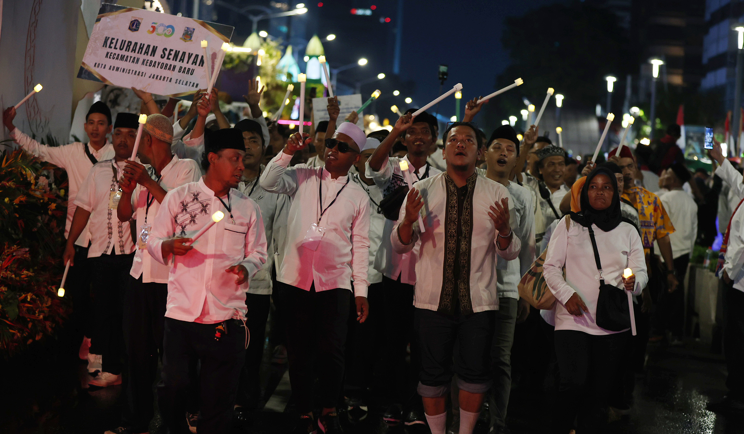 Suasana car free night saat malam takbiran di Bundaran HI. (Agus Priatna/SinPo.id)