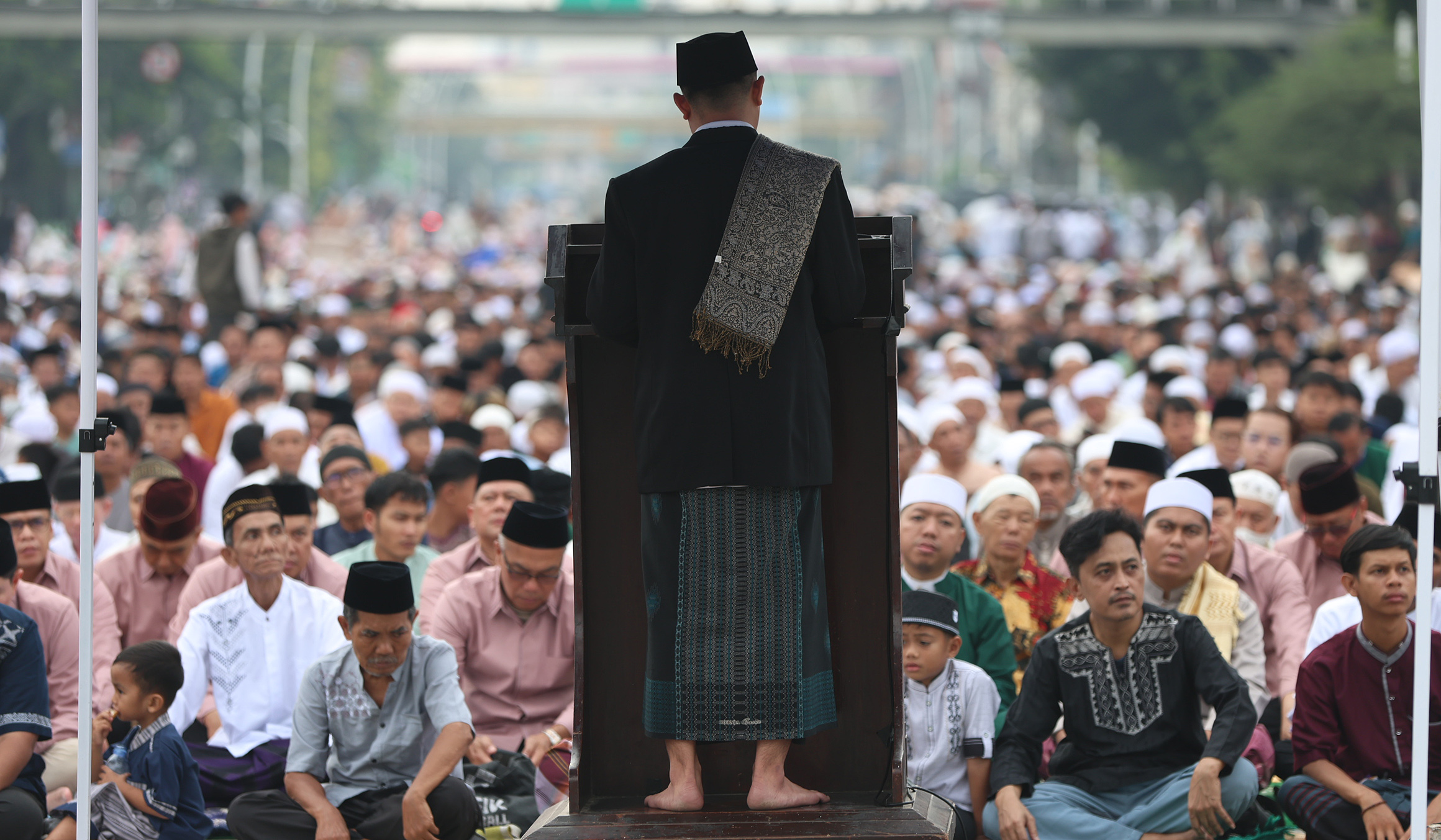 Solat Id di Jatinegara. (Agus Priatna/SinPo.id)