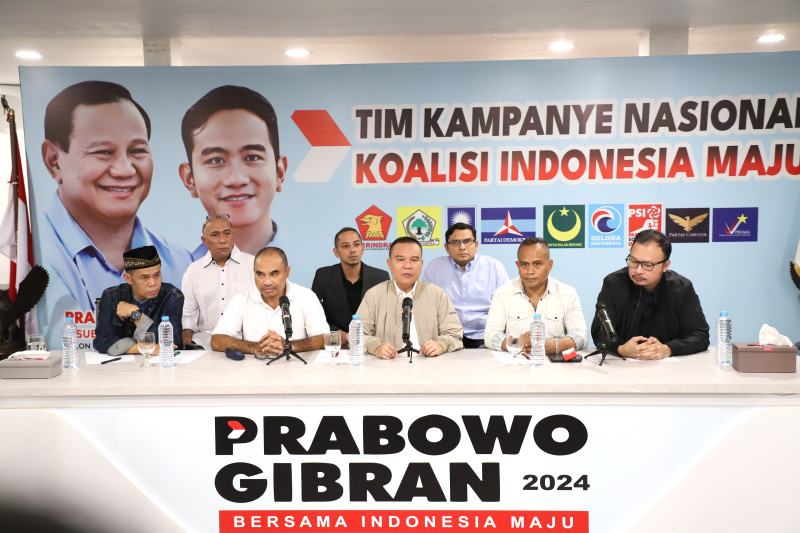 Ketua Strategis TKN Prabowo-Gibran Prof Sufmi Dasco Ahmad berterima kasih kepada para pendukung Prabowo-Gibran mengikuti arahan Prabowo agar membatalkan aksi damai di depan MK (Ashar/SinPo.id