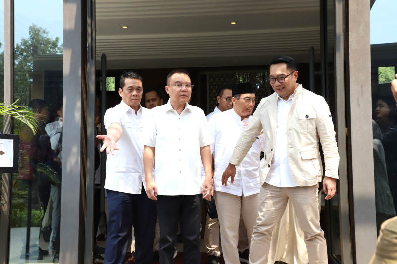 Ketua Harian DPP Gerindra Prof Sufmi Dasco Ahmad pimpin rapat koordinasi tim kemenangan Ridwan Kamil-Suswono (RIDO) di Plataran Senayan (Ashar/SinPo.id)